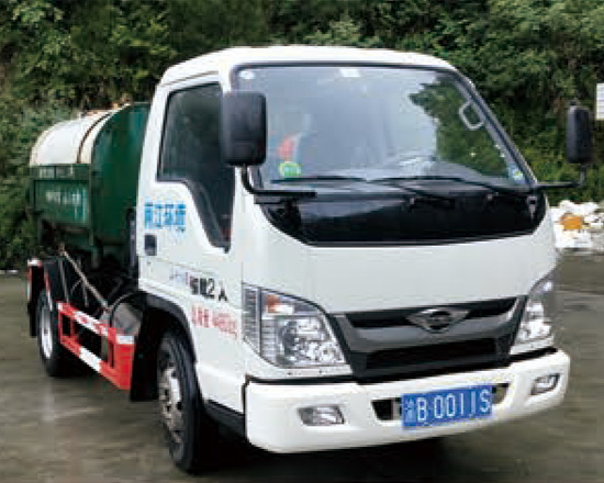 钩臂车